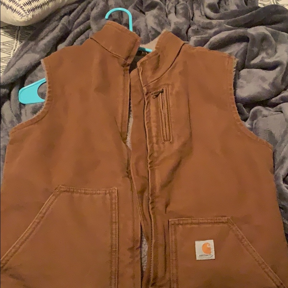 Small carhartt vest!!